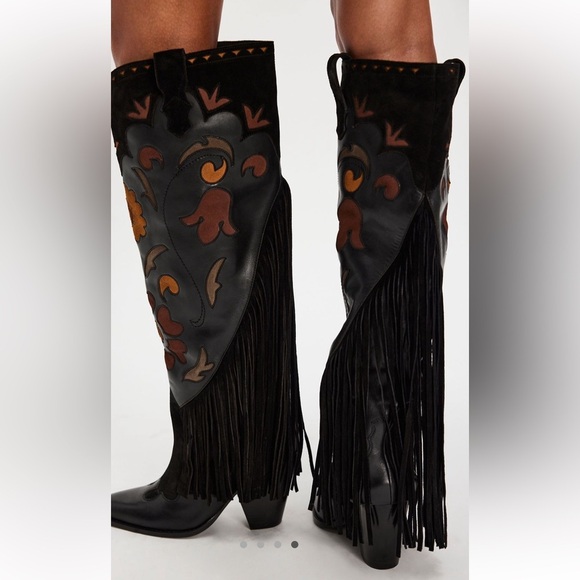 SPELL Sannah Fringe Boots - Picture 4 of 11